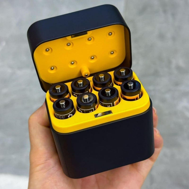 🏆Flash Sale⚡50K+ SOLD! Almost Gone-💥🎁🔋Charging Compartment - Rechargeable Aa/Aaa Lithium Battery